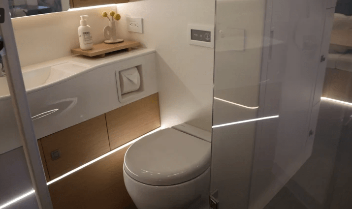 pebble flow bathroom